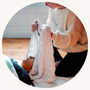 Soin au rebozo : enveloppement et bercement. A La Goutelle, Puy-de-Dôme. A 35 minutes de Riom et de Clermont-Ferrand.