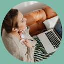 Accompagnement holistique et doula à distance, par visio, partout dans le monde !